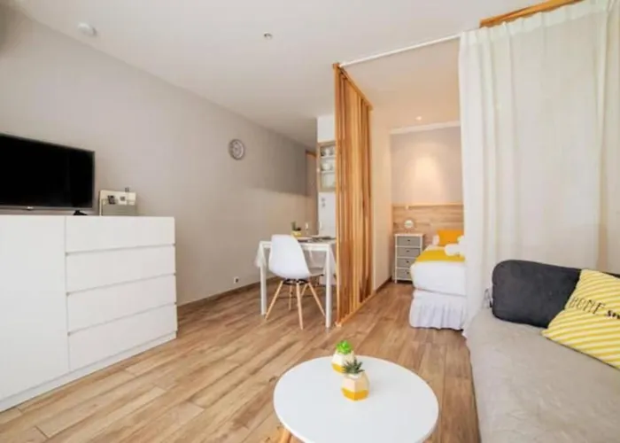 Cocoon Center - Rue D'antibes - 200m Plage- Clim - Wifi - Unique *